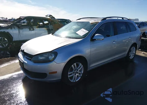 2014 Volkswagen Jetta Sportwagen 2.0L Tdi from USA, damaged, VIN 3VWPL7AJ8EM607433